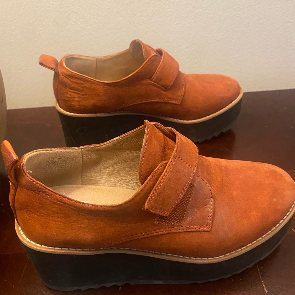 Zola Wedge Oxford
EILEEN FISHER